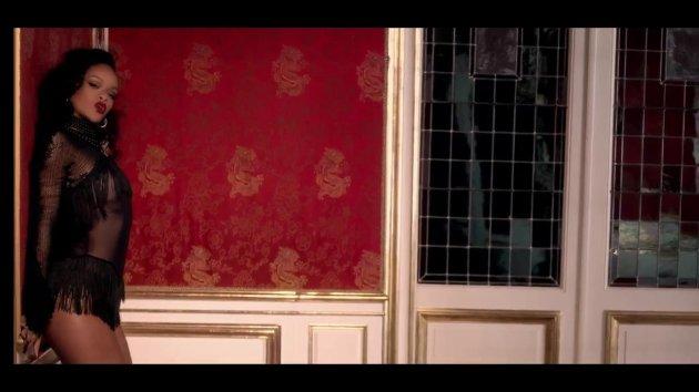 Shakira ve Rihanna'dan klip görüntüleri 