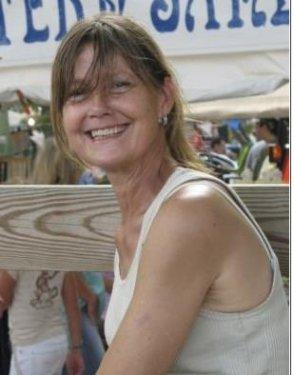 Bir şempanze bu kadının hayatını mahvetti