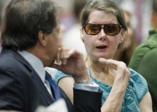 Bir şempanze bu kadının hayatını mahvetti