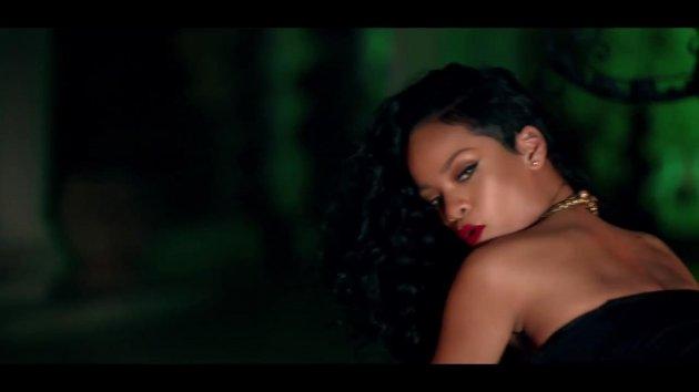 Shakira ve Rihanna'dan klip görüntüleri 