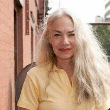 ABD'li 62 yaşındaki Jacky O'Shaughnessy iç çamaşırı modeli oldu