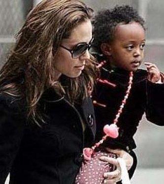 Angelina Jolie ve Brad Pitt çocuklarını nasıl büyüttü