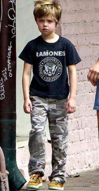 Angelina Jolie ve Brad Pitt çocuklarını nasıl büyüttü