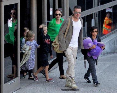 Angelina Jolie ve Brad Pitt çocuklarını nasıl büyüttü