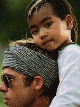 Angelina Jolie ve Brad Pitt çocuklarını nasıl büyüttü