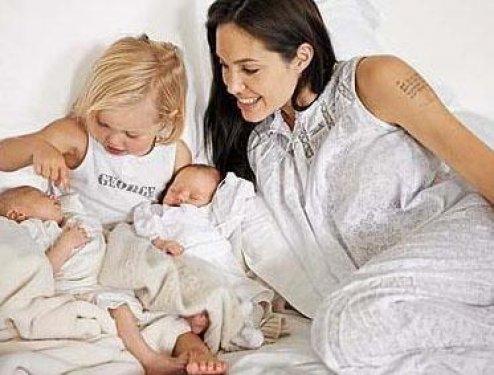 Angelina Jolie ve Brad Pitt çocuklarını nasıl büyüttü
