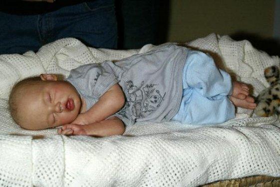 Angelina Jolie ve Brad Pitt çocuklarını nasıl büyüttü