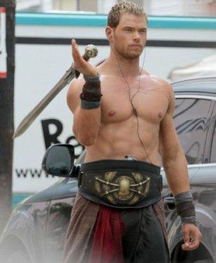 Ünlü oyuncu Kellan Lutz Herkül olmak için bir yılını harcadı 