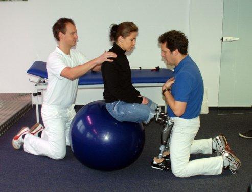 Bu güzel kız acı  hikayesine rağmen pes etmedi 