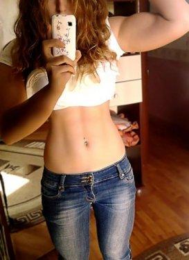 Valeria Lukyanova birçok erkeği kıskandıracak kaslara sahip