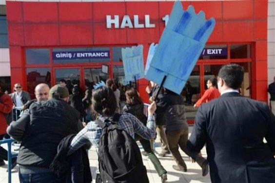 Baraj ve HES Fuarı’nı protesto ettiler 