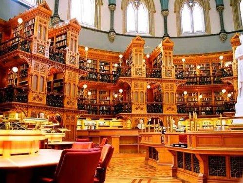 Dünyan en güzel ve en donanımlı 25 kütüphanesi 