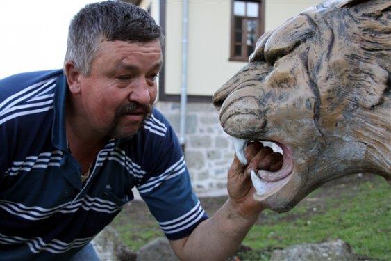 Tekkeköy Mağaraları'nın etrafında Taş Devri insanları var