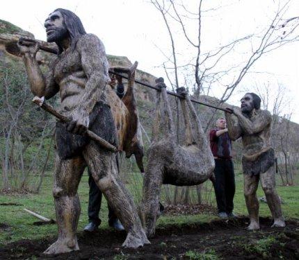 Tekkeköy Mağaraları'nın etrafında Taş Devri insanları var