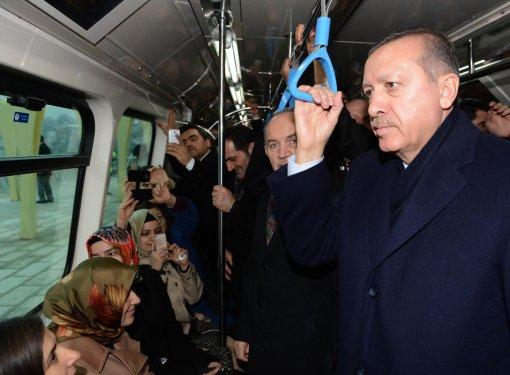 Haliç Metro Geçiş Köprüsü açıldı