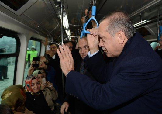 Haliç Metro Geçiş Köprüsü açıldı