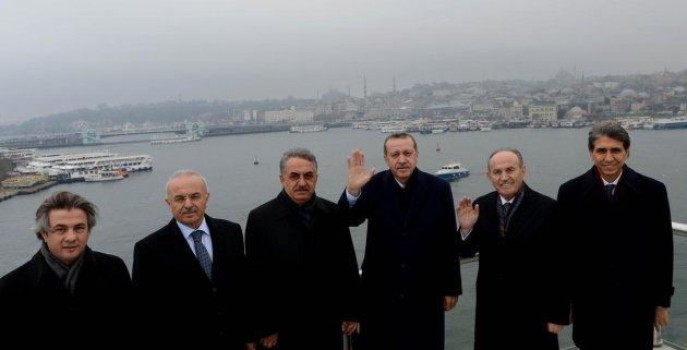 Haliç Metro Geçiş Köprüsü açıldı