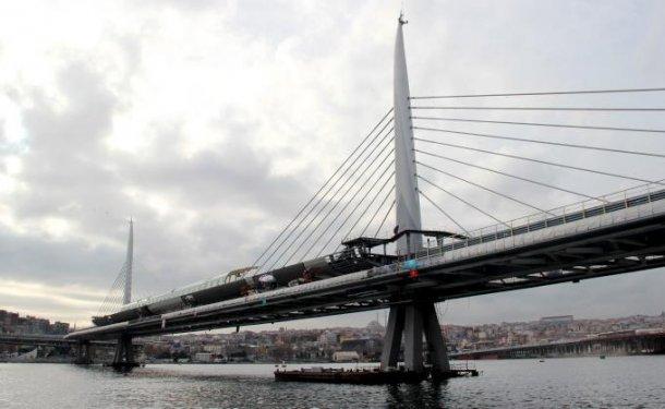 Haliç Metro Geçiş Köprüsü açıldı