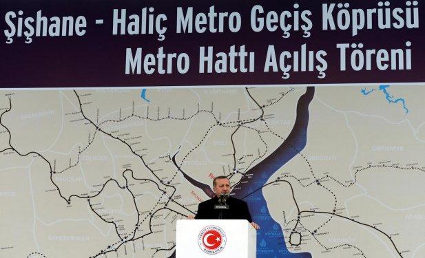 Haliç Metro Geçiş Köprüsü açıldı