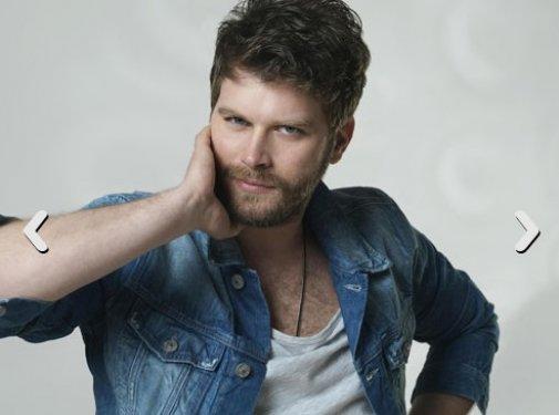 Kıvanç Tatlıtuğ evini boşalttı