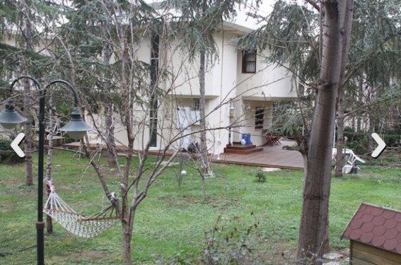 Kıvanç Tatlıtuğ evini boşalttı