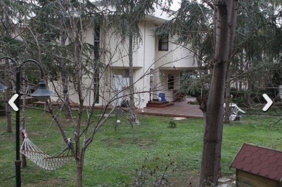 Kıvanç Tatlıtuğ evini boşalttı