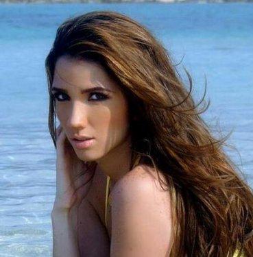 Venezuela'nın turizm güzeli Genesis Carmona'dan görüntüler