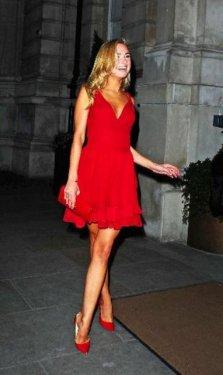 Kimberley Garner rüzgarın kurbanı oldu