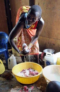 Doğu Afrika'nın Maasai kabilesi geleneklerini sürdürüyor
