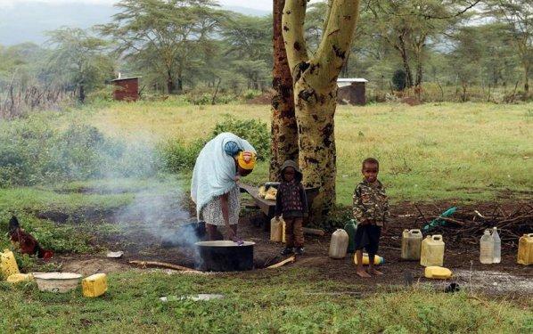 Doğu Afrika'nın Maasai kabilesi geleneklerini sürdürüyor