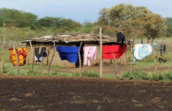 Doğu Afrika'nın Maasai kabilesi geleneklerini sürdürüyor