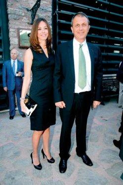 Çocuğu yaşındakilerle aşk yaşayan ünlüler