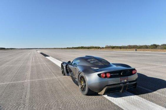 Dünyanın en hızlı otomobili Hennessey Venom GT
