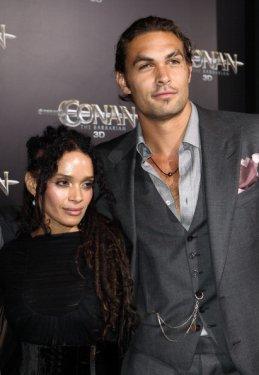 Çocuğu yaşındakilerle aşk yaşayan ünlüler