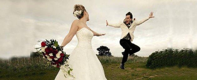 Çocuğu yaşındakilerle aşk yaşayan ünlüler