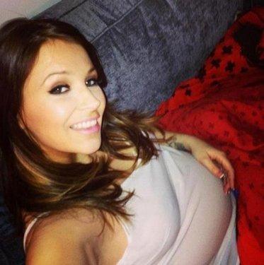 Natasha Giggs kocasını 8 yıl kardeşiyle aldattı