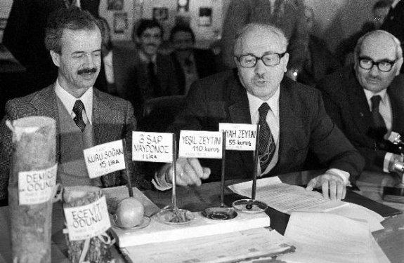 Necmettin Erbakan'ın anılarından kitap çıkarıldı