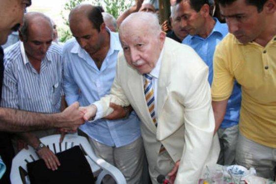 Necmettin Erbakan'ın anılarından kitap çıkarıldı