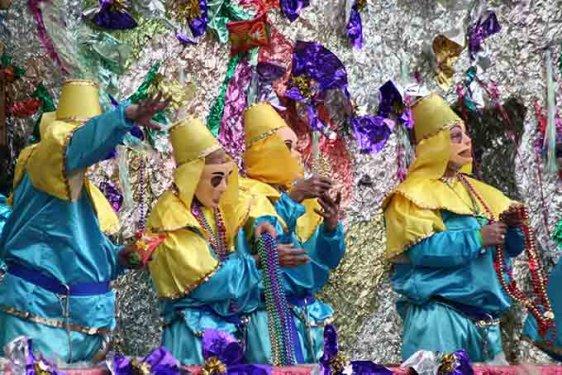 Bolivya karnavalı kana bulandı