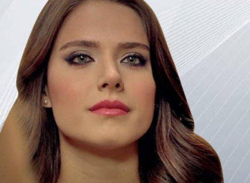 Ceyda Ateş'ten nefes kesen pozlar