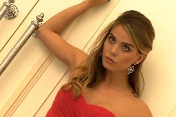 Ceyda Ateş'ten nefes kesen pozlar