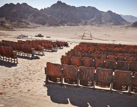 Çölün ortasındaki sinema uydudan bulundu