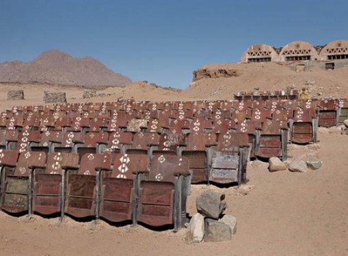 Çölün ortasındaki sinema uydudan bulundu