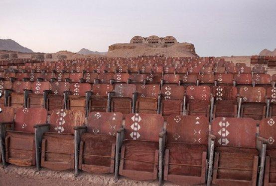 Çölün ortasındaki sinema uydudan bulundu