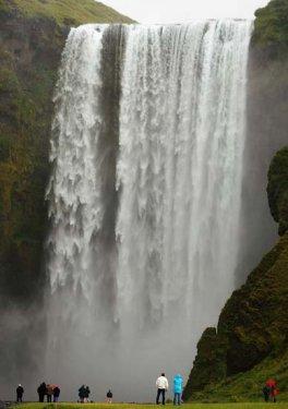 Skogafoss Şelalesi büyüleyici güzellikte - Resim 17