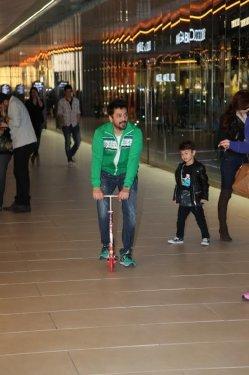 Çağla Şikel'in aile saadeti