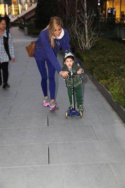 Çağla Şikel'in aile saadeti