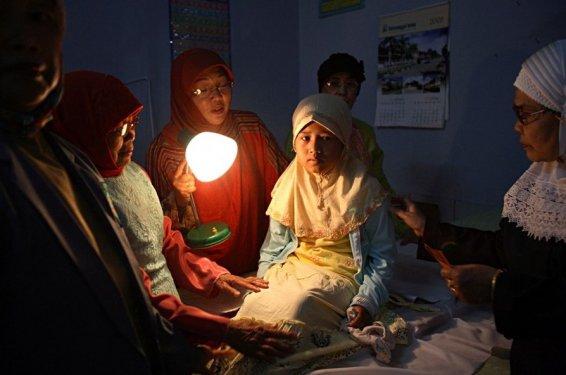 Afrika'da kadın sünnetinden kaçanlar