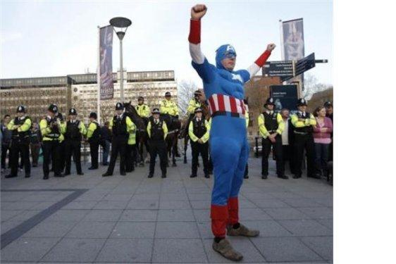 Süper kahramanlar karşımızda