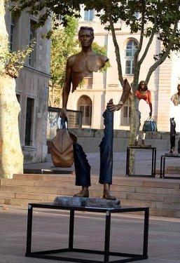 Bruno Catalano'nun eksik heykel çalışması